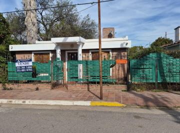 Casa · 120m² · 5 Ambientes · Vendo Casa 3 Dorm. Tipo Chalet Villa Allende Centrico