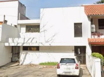 Casa · 572m² · 7 Ambientes · 3 Cocheras · Venta Construccion en 2 Plantas Diverso Uso