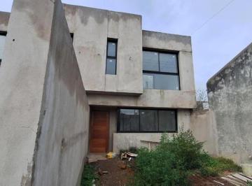 PH · 125m² · 4 Ambientes · 4 Cocheras · Duplex 4 Ambientes