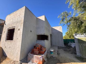 Casa · 175m² · 4 Ambientes · 2 Cocheras · Venta Casa 4 Amb San Ramon en Pilar del Este