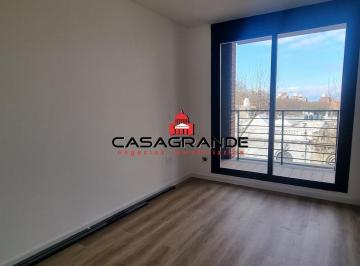 Departamento · 50m² · 3 Ambientes · 1 Cochera · Apartamento Cordón Ventura Soho! Como a Estrenar Garaje Fijo!