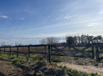 Terreno · 3867m² · Lote en Venta en Club de Campo Chacras Bragado