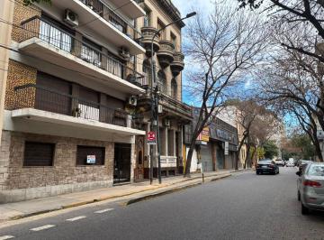 Departamento · 33m² · 2 Ambientes · Departamento 2 Amb en Venta Constitución con Patio