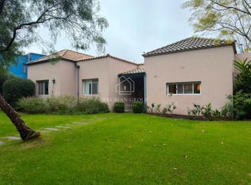 Casa · 139m² · 4 Ambientes · Casa en Venta en Santa Catalina, Villanueva, Tigre