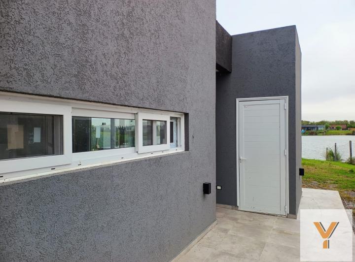 Terreno · 200m² · 4 Ambientes