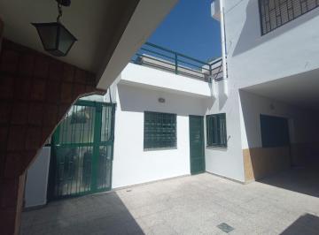 Casa · 103m² · 5 Ambientes · 1 Cochera · Casa 3 Dorm. en Azcuenaga