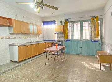 Casa · 157m² · 3 Ambientes · 1 Cochera · Venta Casa 2 Dorm. en Fisherton Industrial