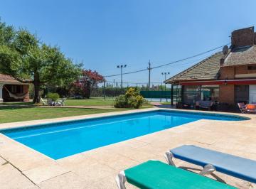 Casa · 258m² · 3 Dormitorios · 2 Cocheras · Casa en Cotos de La Alameda
