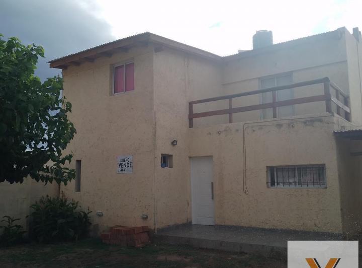 Casa · 170m² · 3 Ambientes · 2 Cocheras