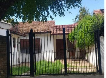 Terreno · 174m² · Terreno en Longchamps, Lote Propio con Potencial y Cochera Para 3 Autos.