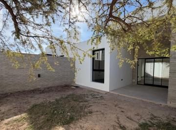 PH · 105m² · 4 Ambientes · 2 Cocheras · Duplex en Venta en Terrazas de Manantiales. Planta Baja. 2 Dorm. 2 Baños. Cochera. Galeria con Asador
