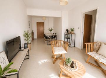 Departamento · 87m² · 4 Ambientes · Departamento en Pleno Centro!