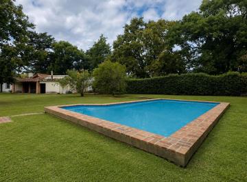 Quinta vacacional · 137m² · 3 Dormitorios · 2 Cocheras · Venta, Villa Elisa, Casa con Piscina