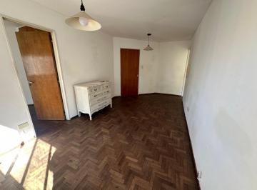 Departamento · 50m² · 2 Ambientes · Alquilo Departamento 1 Dormitorio en El Centro con Excelente Ubicacion a m de Tribunales