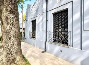 Casa · 300m² · 6 Ambientes · Alquiler Institucional en El Centro de Funes