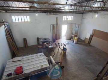 Bodega-Galpón · 200m² · Galpón en El Gaucho
