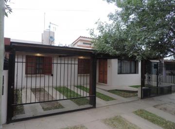 Casa de 2 ambientes, Córdoba · Venta - Casa 3 Dorm. - B° Los Quimicos, Cordoba Capital.