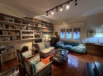 Casa · 253m² · 6 Ambientes · Capitán General Ramón Freire 964