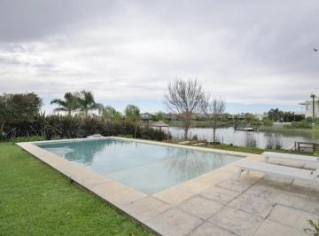 Casa · 245m² · 6 Ambientes · 4 Cocheras · Venta Casa a La Laguna 6 Amb Barrio San Benito Villanueva