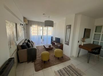 Departamento · 79m² · 3 Dormitorios · 1 Cochera · Departamento en Venta 3 Dorm.