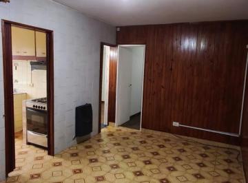 Departamento · 3 Ambientes · Departamento de 2 Dorm. en B° Jorge Cura.