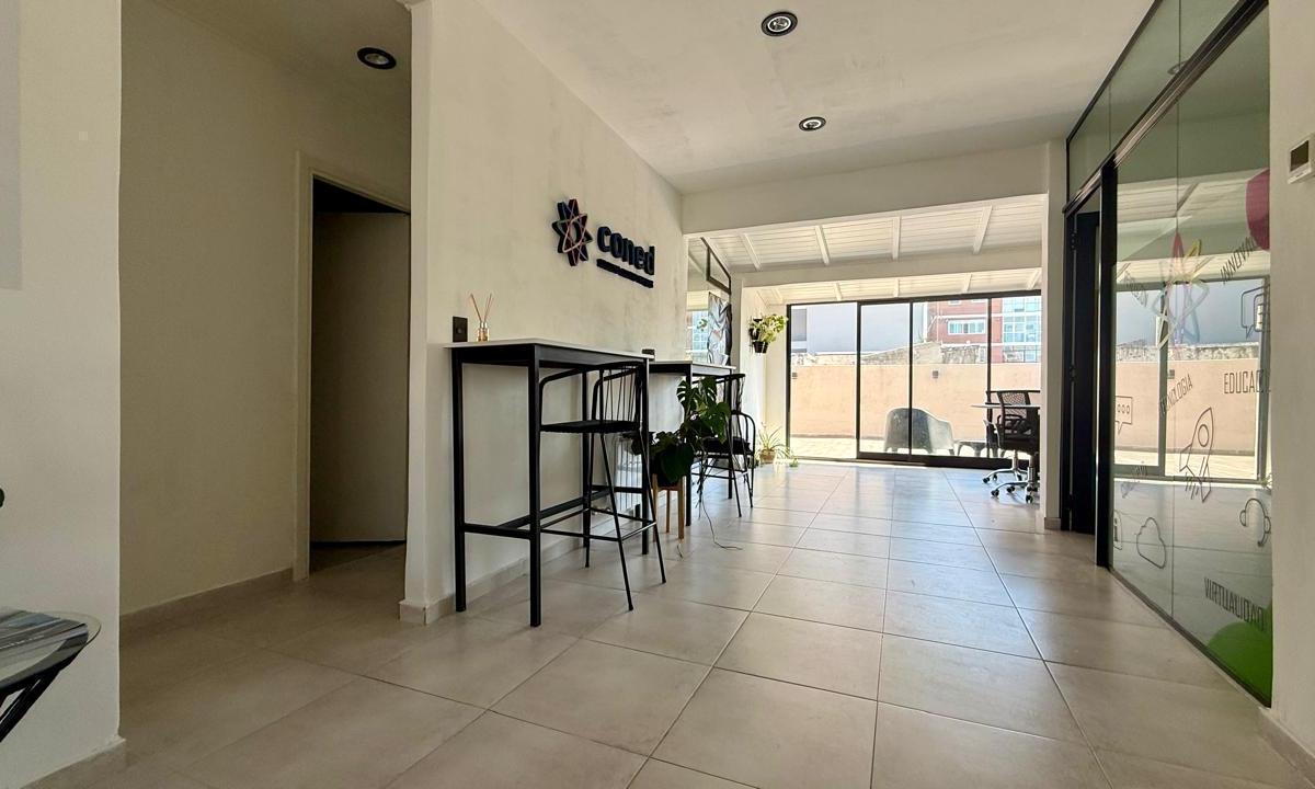 Depto 2 amb, 1 dorm, 1 baño con amplia terraza — Chauvin