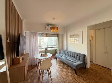 Departamento · 27m² · 1 Ambiente · Monoambiente a La Calle con Balcon Saliente en Venta
