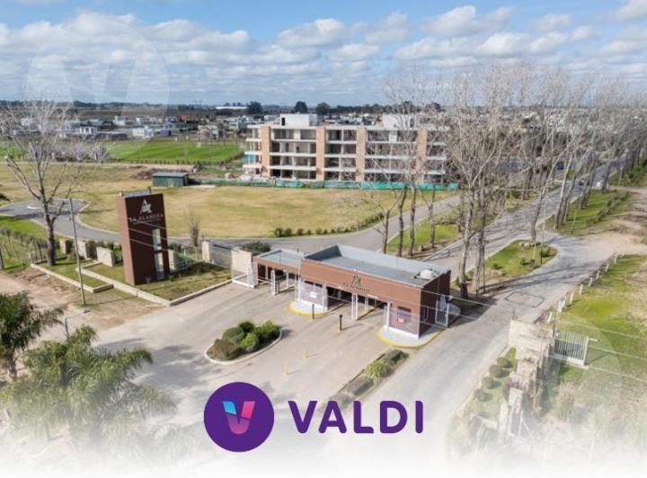 Terreno · 648m²