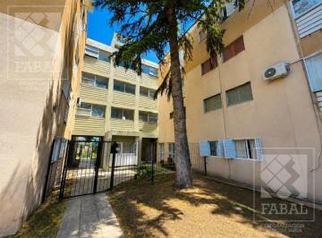 Departamento · 76m² · 4 Ambientes · Departamento Venta Centro, 3 Dorm. y Baño, Tipo Monoblock Vitamínico