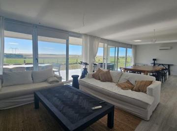 Casa de 4 ambientes, Bahía Blanca · Modernisima Casa en La Huella