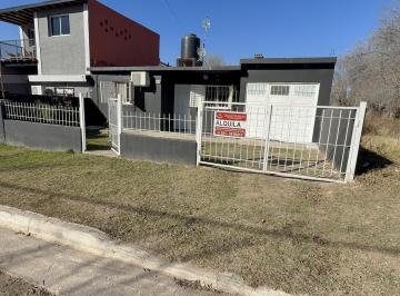 Casa · 5 Ambientes · 1 Cochera · Casa en Alquiler en Cosquin a 300 m de Autovia E55