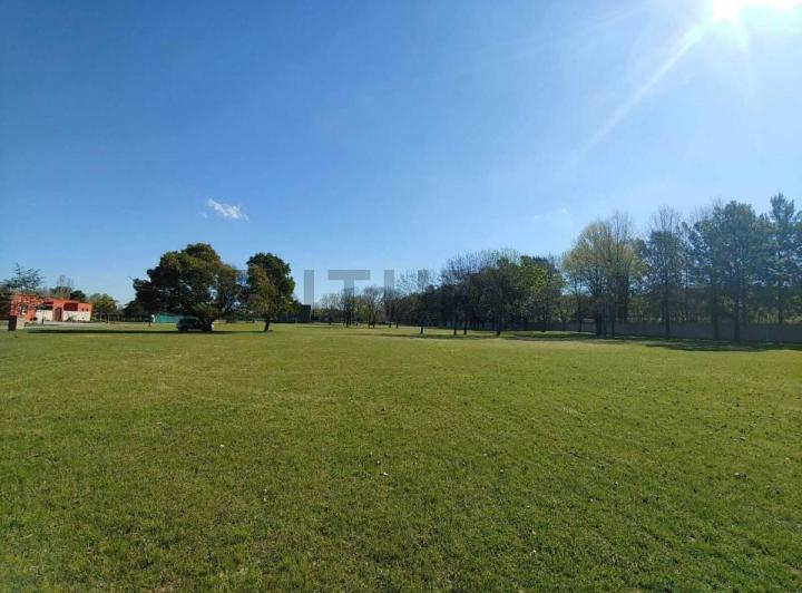 Terreno · 1837m²