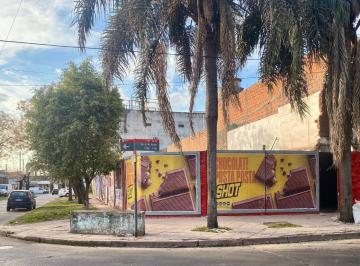 Terreno , Morón · Lote en Esquina 9 X 40 Fos 0.6 + Fot 2 Altura Maxima 25 m