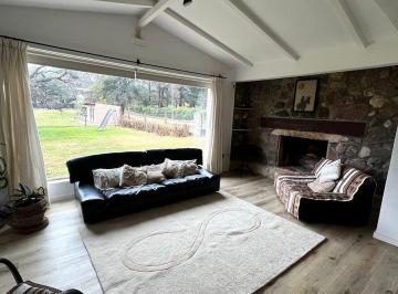 Casa de 8 ambientes, Unquillo · Alquiler Temporal Chalet en Unquillo