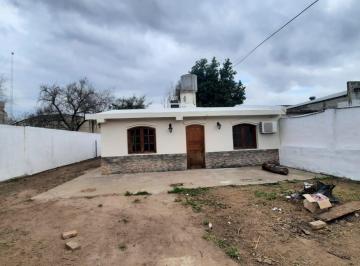 Foto · Alquiler, Los Boulevares, Casa 2 Dorm Mas Taller