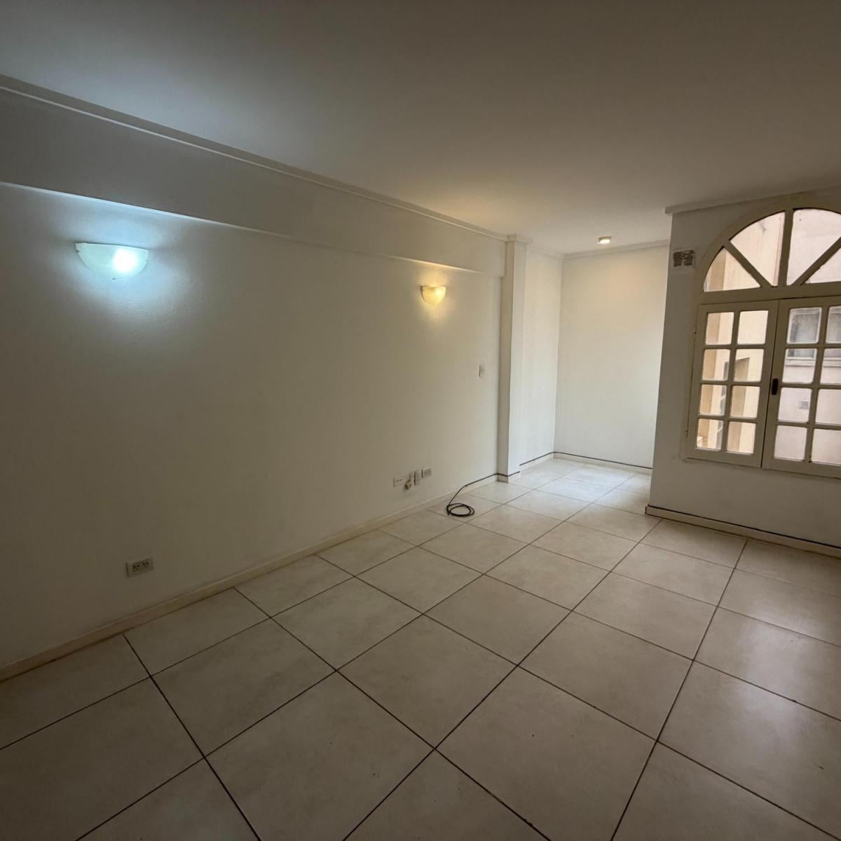 Depto 2 amb, 40m² en alquiler — Centro