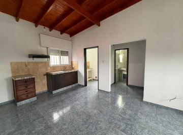 PH de 2 ambientes, Avellaneda · Departamento Tipo Casa Moderno de 2 Ambientes Amplios, con Cochera y Patio en Alquiler.