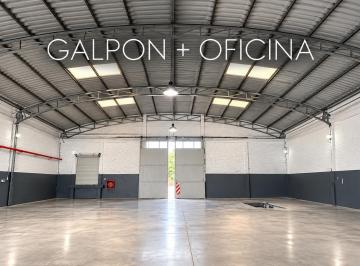Bodega-Galpón · 460m² · 3 Ambientes · 1 Cochera · Galpon en Alquiler con Gran Lote en La Plata