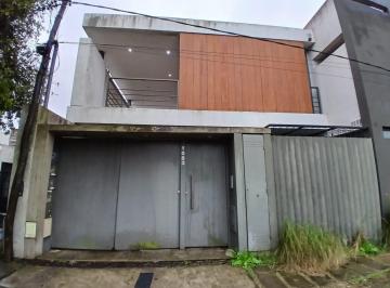 Departamento · 80m² · 3 Ambientes · 1 Cochera · Duplex de Dos Dorm. con Cochera y Pileta Sin Expensas