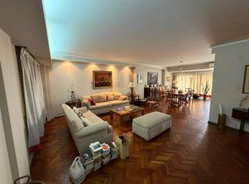Departamento de 7 ambientes, Córdoba · Vendo Semipiso, 4 Dor 4 Baños. Velez Sarsfield 256. Primer Piso. Guardia 24 Hs