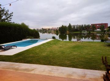 Casa · 361m² · 6 Ambientes · 4 Cocheras · Venta Casa 6 Amb a La Laguna Barrio San Benito Villanueva Tigre