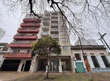 Departamento · 1 Ambiente · 8 Entre 62 y 63