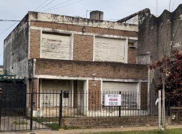 Casa de 5 ambientes, San Isidro · Casa en Dos Plantas, 5 Amb. Cochera, Jardin. Ideal Para Reciclar.