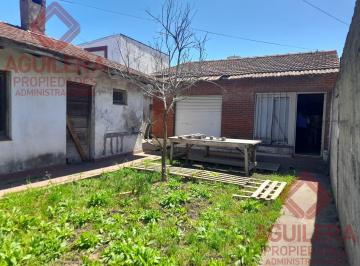 Casa · 1m² · 3 Ambientes · Propiedad en Block - Casa con Quincho, Parque y Dos Locales