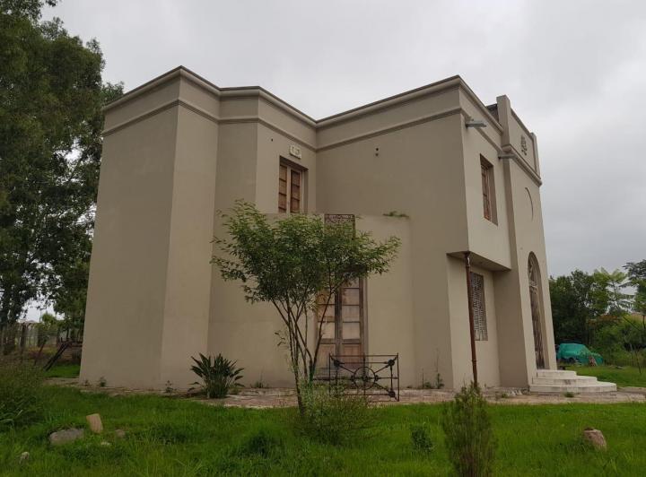 Casa · 250m² · 6 Ambientes · 1 Cochera
