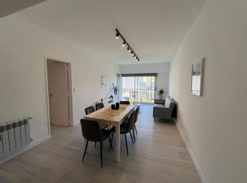Departamento · 87m² · 4 Ambientes · Departamento en Centro