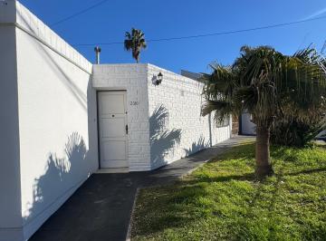 Casa de 2 ambientes, Córdoba · Casa en Alquiler – Barrio Parque Capital