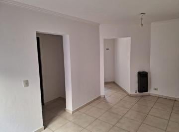 Departamento · 33m² · 4 Ambientes · Amplio Departamento en Alquiler 1 Dorm Más 2 Patios - Famatina Al 100 - Gn