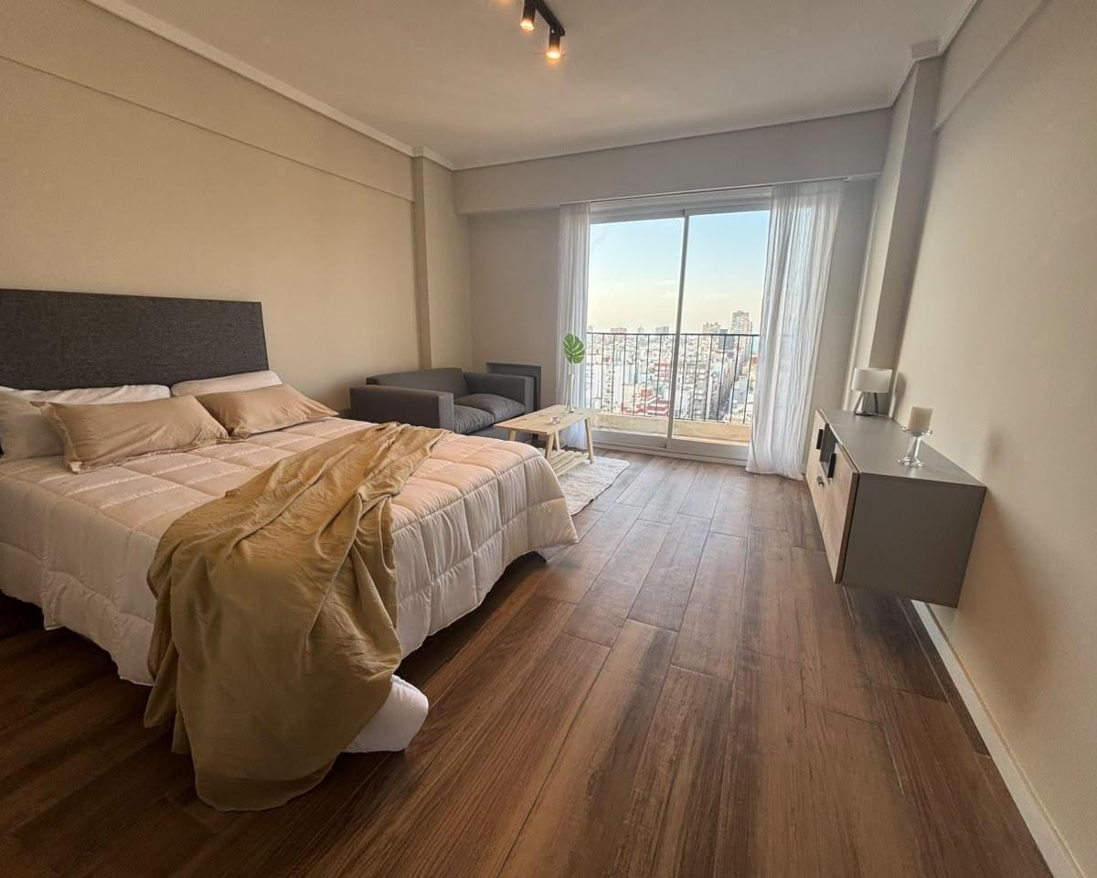 Departamento Edificio Anser VI monoambiente con balcón saliente, vista panorámica