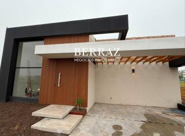 Casa · 115m² · 4 Ambientes · 1 Cochera · Casa Venta 3 Dorm. Barrio Santa Elisa, Lote de 462 m² Pilar del Este